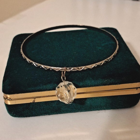 Bundle of 9 Super Sparkly Silver Gold and Red Glam Rhinestone Bracelets - Picture 9 of 12